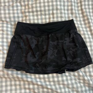 Lululemon Black Camouflage Women's Skirt